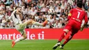 Hingga babak pertama usai, tidak ada gol tercipta dari masing-masing tim. (OSCAR DEL POZO/AFP)