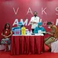 Presiden Jokowi meninjau vaksinasi Covid-19 massal di TM Thamrin City.