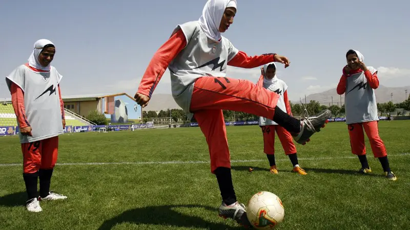 FIFA Perbolehkan Atlet Wanita Memakai Jilbab di Lapangan