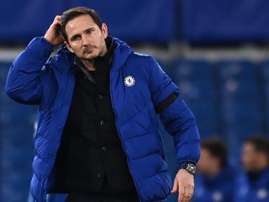 Pemecatan akhirnya dialami juga oleh manajer Chelsea Frank Lampard. Gerah dengan hasil minor cuma menang 2 kali dalam 8 pertandingan terakhir, petinggi Chelsea mengumumkan pemecatan tersebut pada Senin (25/1/2021). Berikut perjalanan karir si "chubby". (AFP/Andy Rain/Pool)