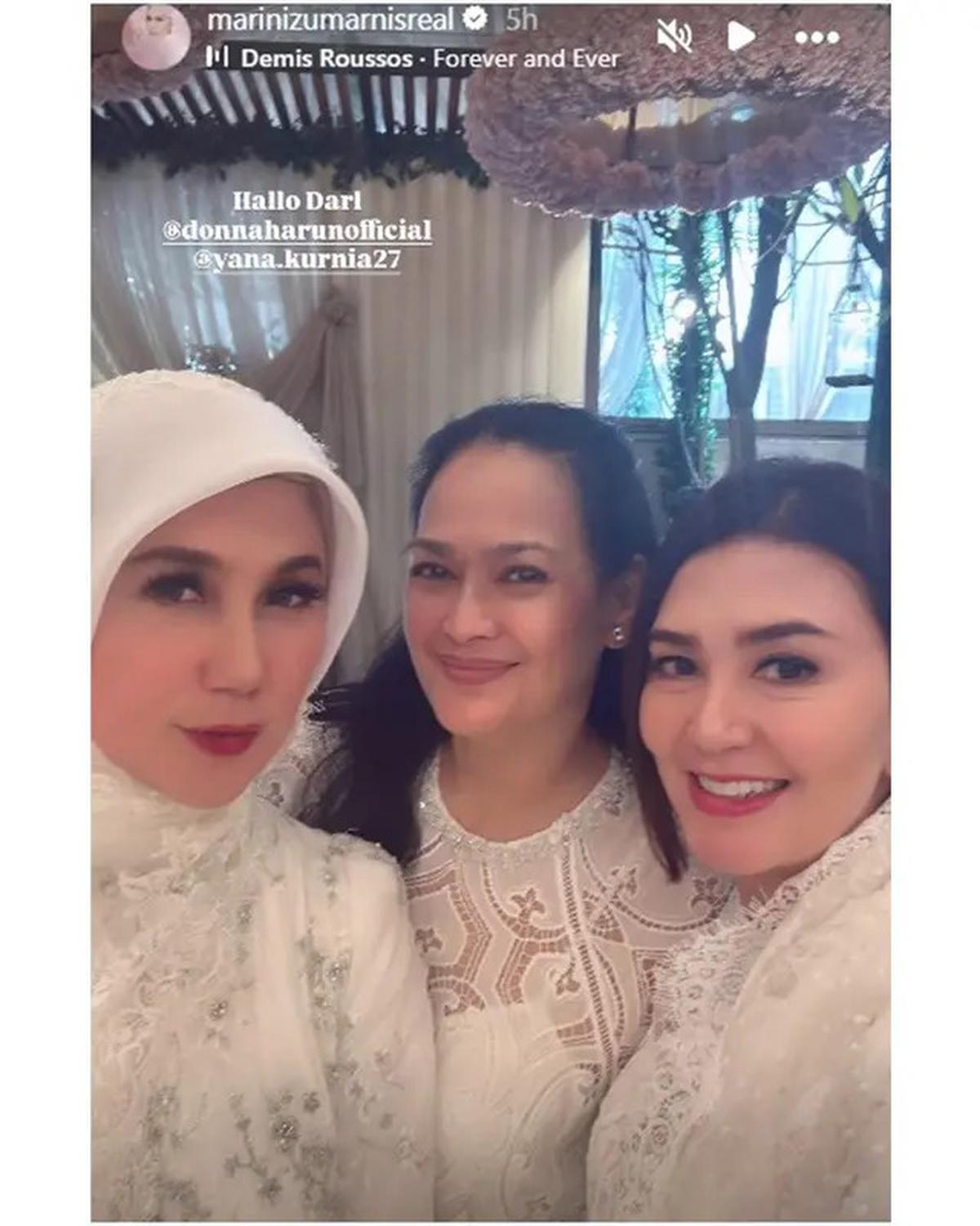 6 Potret Bella Saphira, Diah Permatasari dan Marini Zumarnis di Acara Pengajian, Tampil Memukau