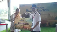 Wujudkan Semangat Berbagi di Hari Raya Iduladha, TelkomGroup Salurkan 910 Hewan Kurban untuk Warga di Berbagai Daerah