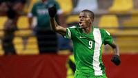 Pemain Nigeria, Victor Osimhen melakukan selebrasi setelah mencetak gol ke gawang Mali pada laga final Piala Dunia U-17 2015 di Sausalito Stadium, Vina del Mar, Chile, 8 November 2015. (AFP/Photosport/Marcelo Hernandez)