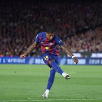 Penyerang Inggris Barcelona #14 Marcus Rashford mencetak gol pertama timnya selama pertandingan Liga Spanyol antara FC Barcelona dan Real Madrid CF di Stadion Camp Nou di Barcelona pada 11 Mei 2026. (Josep LAGO/AFP)