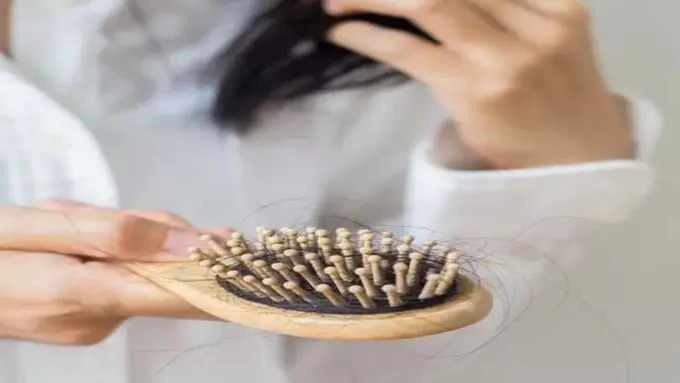 Rambut Rontok di Sisir