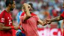 Ekspresi pelatih Bayern Munchen, Pep Guardiola dalam final Audi Cup 2015 yang berlangsung di Stadion Allianz Arena, Munchen, Jerman. Kamis (6/8/2015) dini hari WIB. (Reuters/Michaela Rehle)