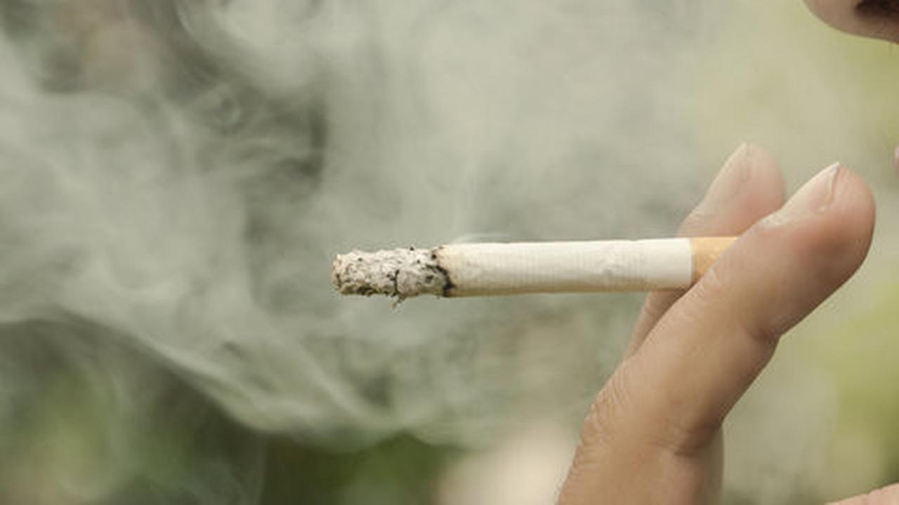 Meski hanya sebatang, rokok bisa bikin pria dan wanita mandul