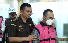 VIDEO: Jahatnya Bos Pertamina Patra Niaga Korupsi Oplos Pertalite ke Pertamax Negara Rugi Rp193,7 T