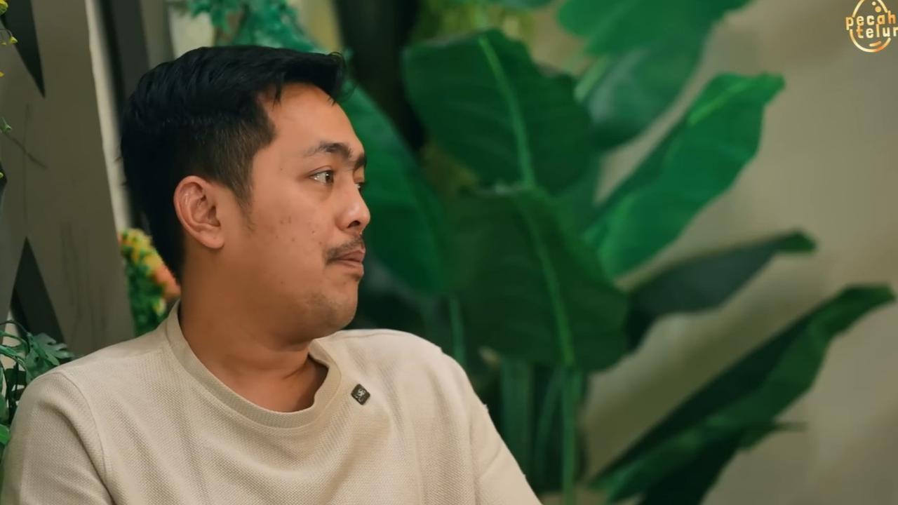 Jalan Hidup Mengharukan Pemuda Mualaf, Pernah Terjerumus Pergaulan Bebas & Kini Sukses Buka Usaha Beromzet Ratusan Juta Rupiah