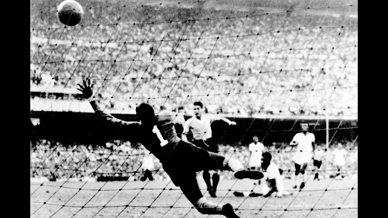 Foto: 5 Partai Final Paling Tak Terlupakan dalam Sejarah Sepak Bola