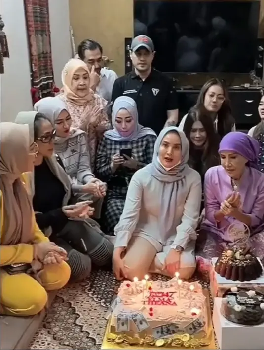 Ultah Elma Theana (Instagram/elmatheana)