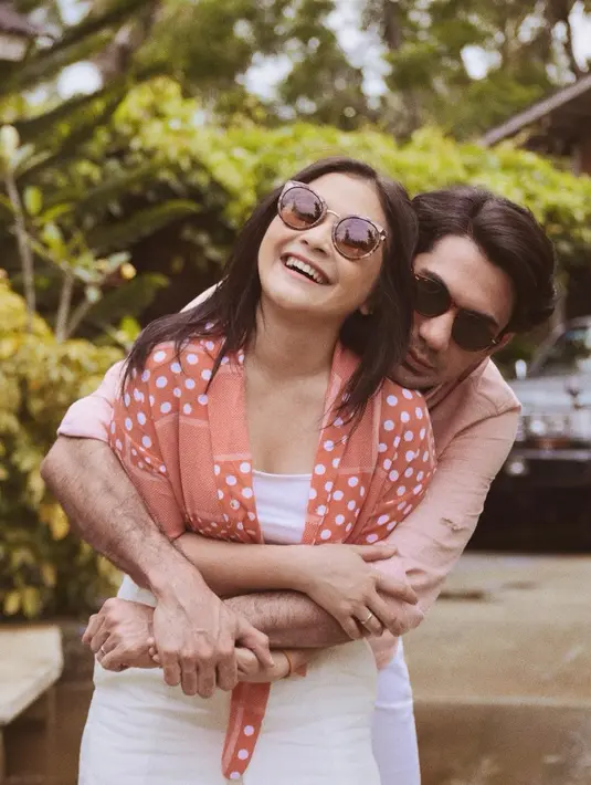 <p>Kedekatan Prilly Latuconsina dan Reza Rahadian berawal dari peran mereka sebagai pasangan di serial terbaru mereka My Lecturer My Husband season 2. (FOTO: instagram.com/prillylatuconsina96/)</p>