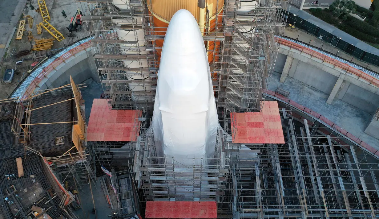 Selain Endeavour, lebih kurang ada 100 pesawat dan pesawat ruang angkasa lainnya akan dipasang bersama di museum tersebut. (Mario Tama/Getty Images North America/Getty Images via AFP)