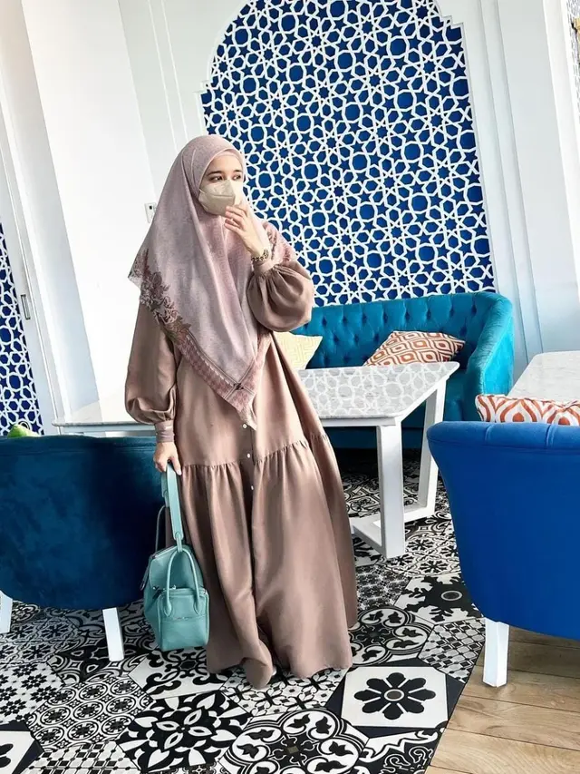 Outfit Laudya Cynthia Bella yang Memukau