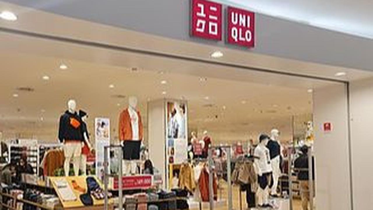 Jika Anda sering berkunjung ke sebuah pusat perbelanjaan, tentu Anda tak asing lagi dengan Uniqlo.