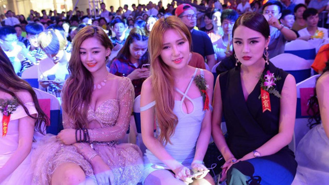 Mama Muda Memenangi Kontes Payudara Terindah di China