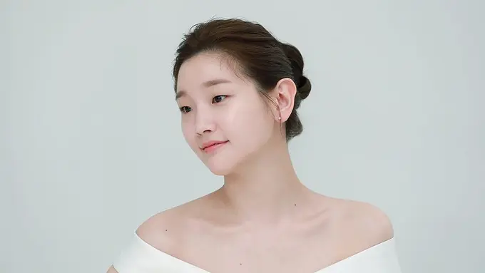 Park So Dam. (Instagram/ artistcompanyofficial - https://www.instagram.com/p/B-Dsvd6JX1R/)