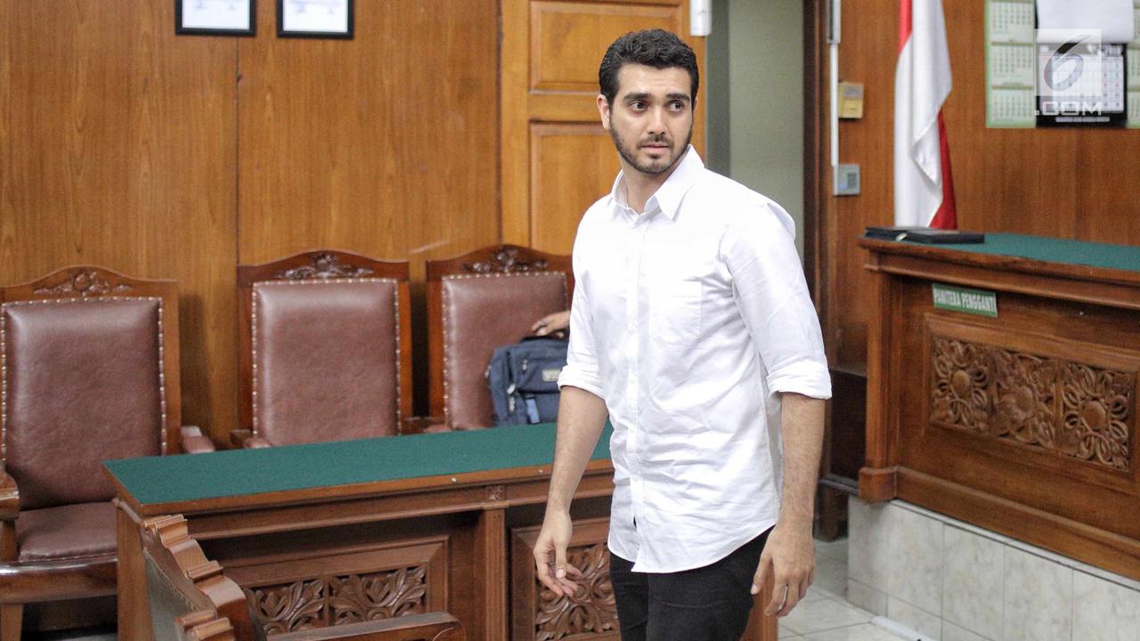 Kasus Narkoba, Fachri Albar Dituntut 9 Bulan Penjara