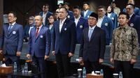 Ketua Umum Partai Demokrat, Agus Harimurti Yudhoyono, mendapatkan penghargaan sebagai lulusan terbaik Program Studi Doktor di Universitas Airlangga. (Foto: Istimewa)