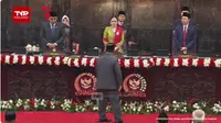 Momen Prabowo Tundukkan Kepala ke Anggota DPR Sebelum Sampaikan Pidato Kenegaraan Sidang Tahunan