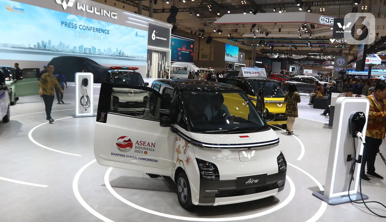 Bertempat di Booth 9B, menghadirkan deretan produk Wuling yang inovatif dengan beragam promo dan aktivitas seru. (Liputan6.com/Angga Yuniar)