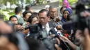 Jaksa Agung M Prasetyo berkeyakinan negara yang warganya dieksekusi mati tidak akan menarik duta besarnya karena menghormati hukum di Indonesia, Jakarta, Selasa (28/4/2015). (Liputan6.com/Faizal Fanani)