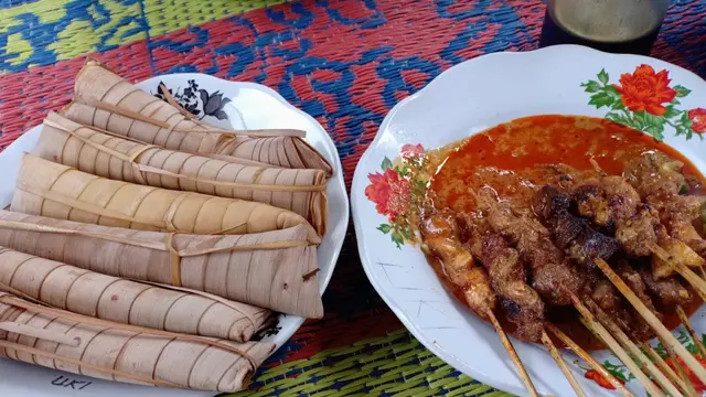 Sate Bulayak khas Lombok (Foto: Google Maps)