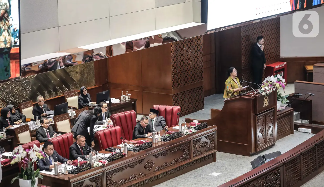 Rapat dipimpin oleh Ketua DPR RI Puan Maharani dan dihadiri oleh seluruh Wakil Ketua, yaitu Sufmi Dasco Ahmad, Muhaimin Iskandar, Lodewijk F Paulus dan Rachmat Gobel. (Liputan6.com/Faizal Fanani)