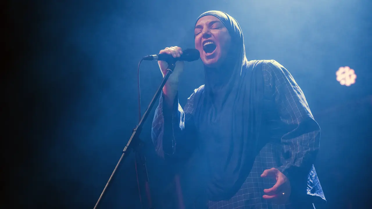 Penyanyi Sinead O'Connor Meninggal Dunia