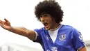 Aksi gelandang Everton asal Belgia, Marouane Fellaini di laga lawan Fulham yang berlangsung di Craven Cottage, London, 13 September 2009. AFP PHOTO/Glyn Kirk 