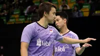 Kevin Sanjaya Sukamuljo/Marcus Fernaldi Gideon mengalahkan  pasangan Malaysia, Ong Yew Sin/Tan Wee Kiong, 21-14, 21-17, di Hong Kong Colesium, Jumat (24/11/2017). (PBSI)