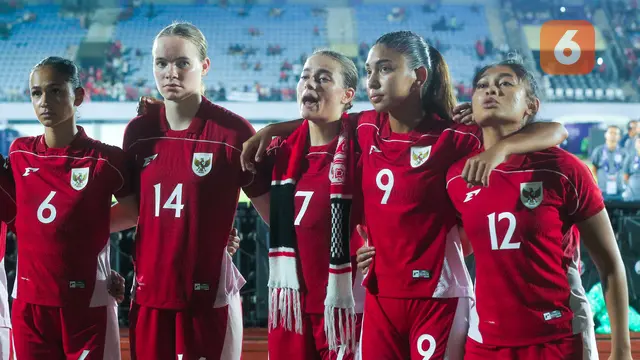 Foto: Kecewa Berat Pemain Timnas Indonesia Putri Setelah Dipastikan Gagal Lolos ke Piala Asia Putri 2026