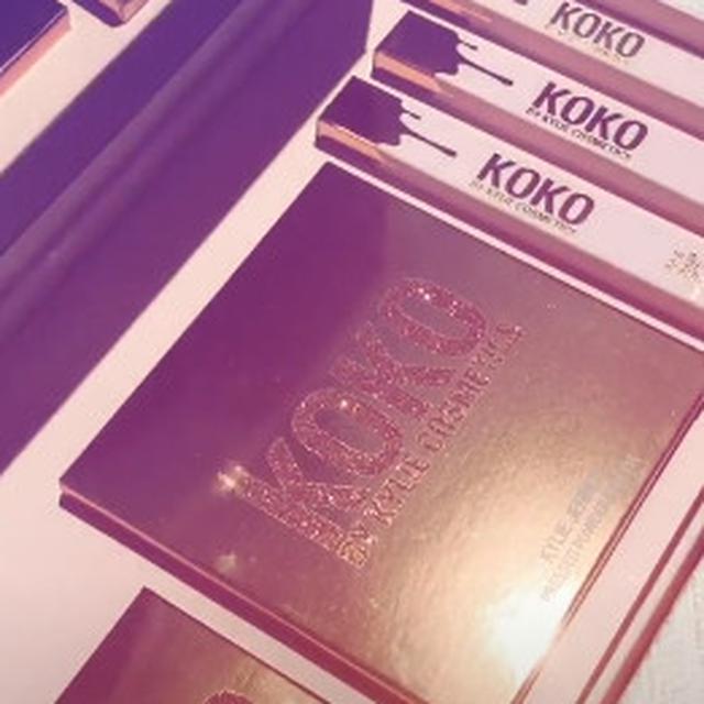 Kolaborasi Kosmetik Ketiga Kylie Jenner dan Khloe Kardashian, Akankah Punya Penggemar?