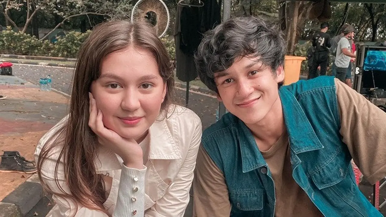 7 Potret Zoe Abbas Jackson dan Antonio Blanco Jr di Balik Layar, Kompak Banget