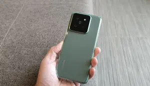 5 HP Android Ringkas untuk Kamu yang Tak Suka Ponsel Besar