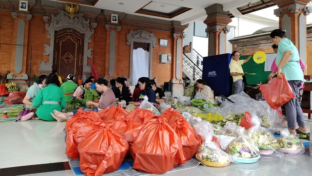 Pura Tri Bhuana Agung Depok.