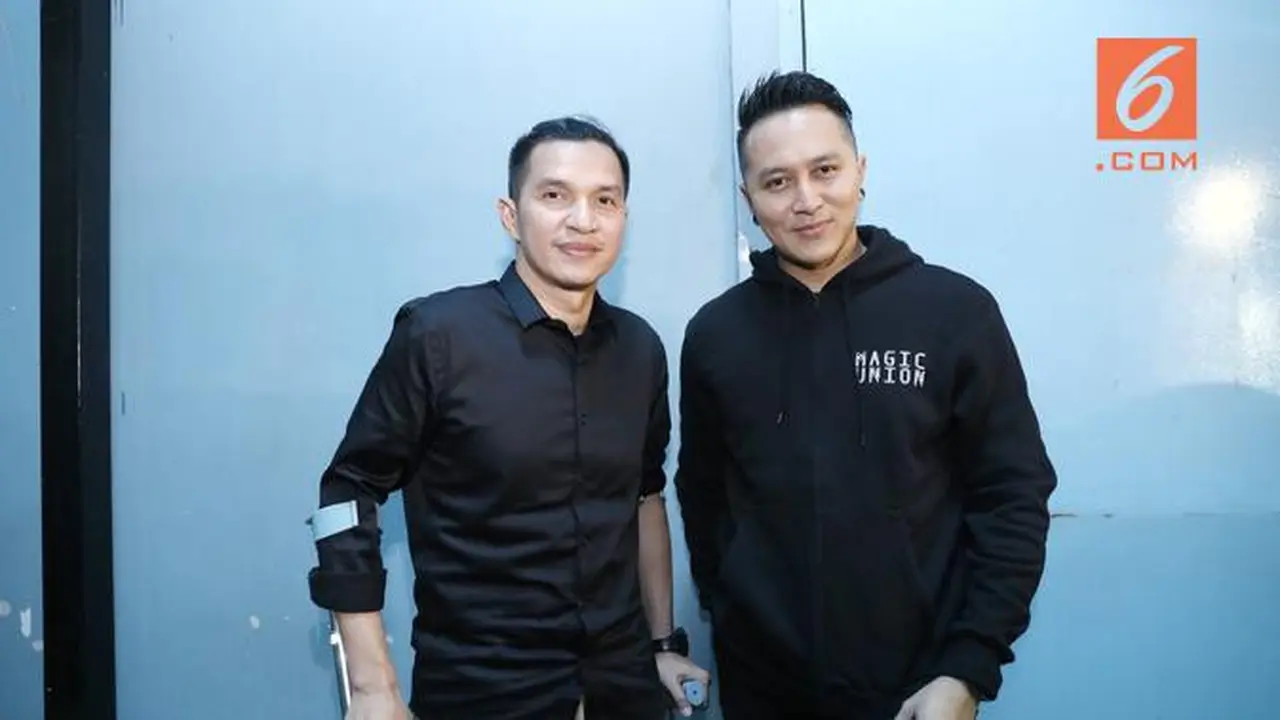 6 Potret Terbaru Edison Wardhana, Rekan Demian
