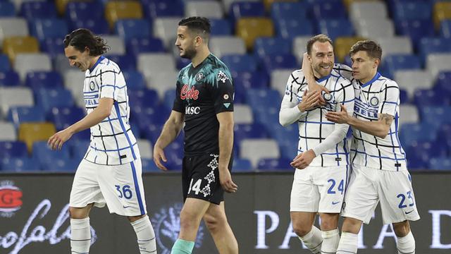 FOTO: Handanovic Buat Blunder, Inter Diimbangi Napoli 1-1 - Christian Eriksen