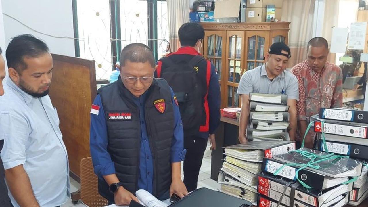 Kejati Jambi Geledah Sekretariat DPRD Merangin, Usut Korupsi Anggaran 2019-2024