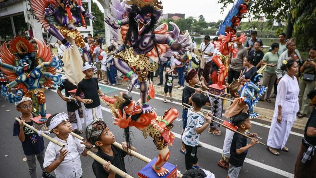 Meriahnya Pawai Ogoh-ogoh Sambut Nyepi di Bundaran HI Jakarta