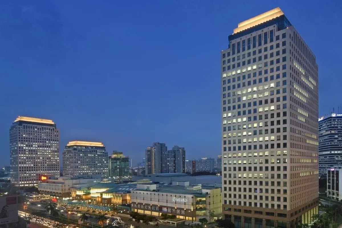 PT Bank Maybank Indonesia Tbk (BNII)