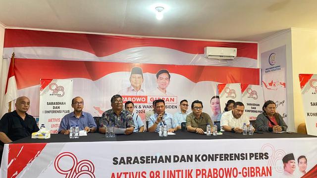 Sarasehan dan Konferensi Pers Aktivis 98 untuk Prabowo-Gibran.