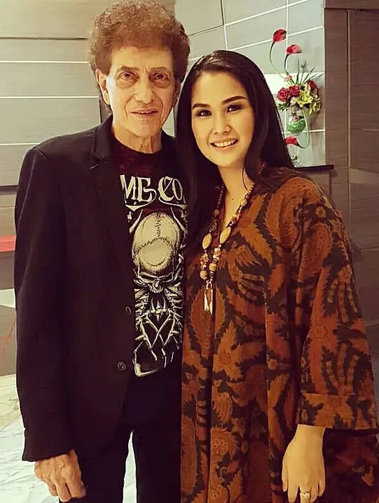 Ahmad Albar dan Dewi Sri Astuti (Instagram/dewiye04)