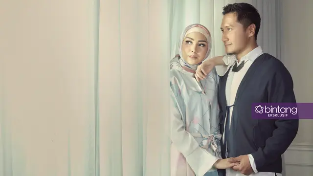 [Bintang] Arie Untung dan Fenita Arie