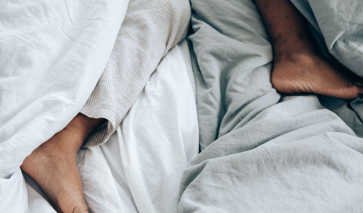 Lakukan Peregangan Sebelum Tidur