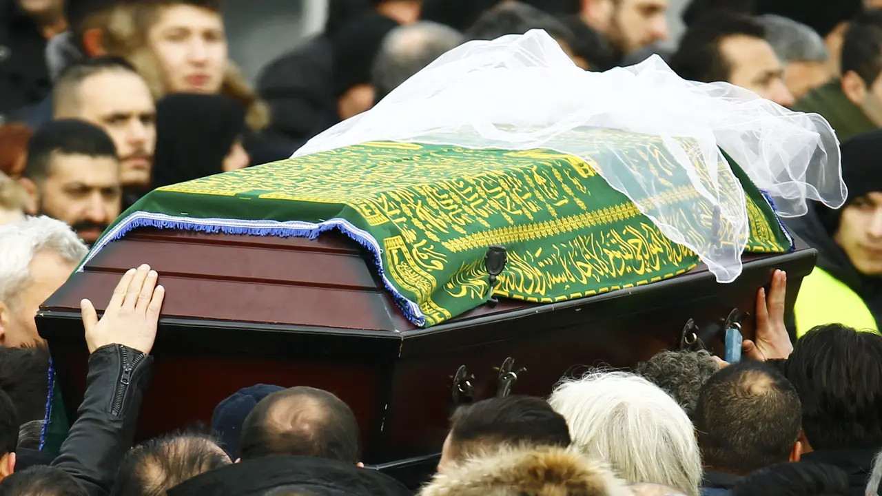 Duka Mengiringi Kepergian `Pahlawan` Tugce Albayrak