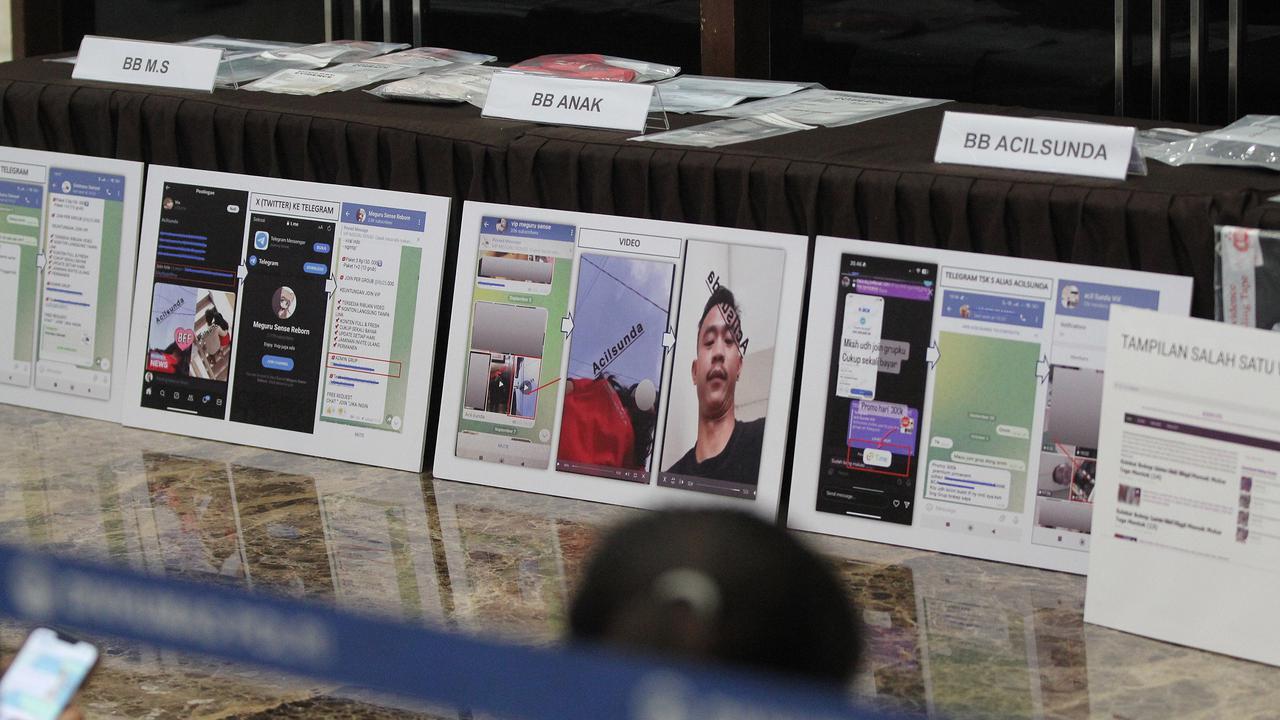 Polisi tangkap tersangka pemilik situs video porno anak di Pangandaran
