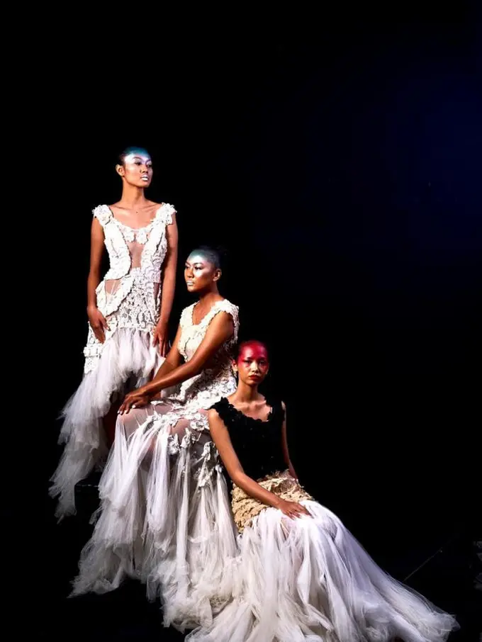 1000 Koleksi Busana Rancangan Ali Charisma yang Didonasikan untuk Anak Sekolah di Seluruh Penjuru Negeri