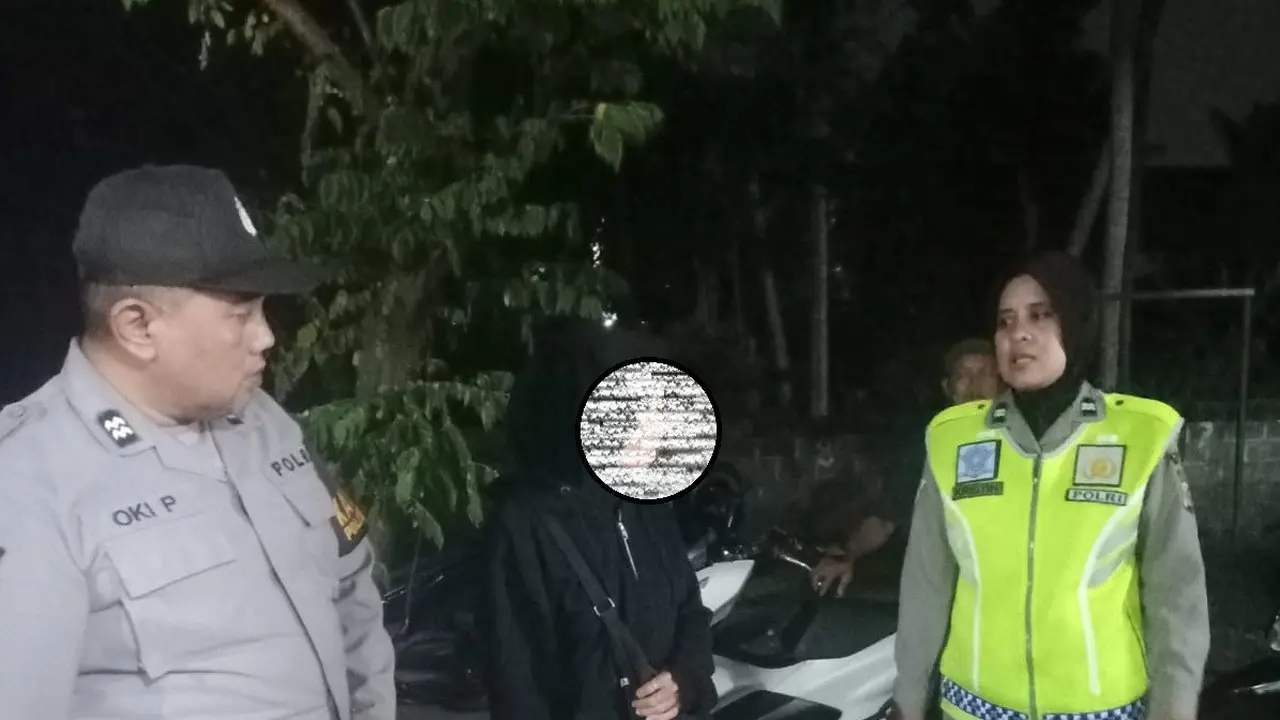 Ibu Lakban Anaknya