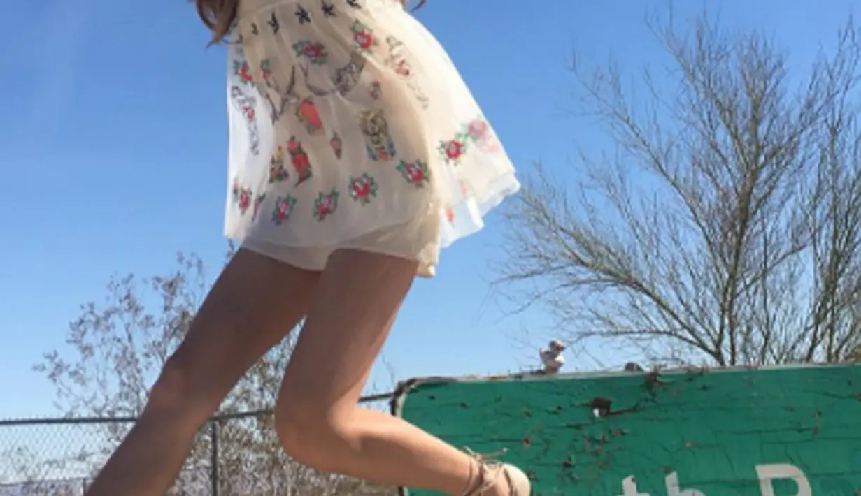 Nama Jessica Jung didunia hiburan Korea Selatan memang sudah tidak asing lagi. Usai hengkang dari SNSD yang sudah membesarkan namanya, ia juga makin eksis di kancah Internasional. (Koreaboo)